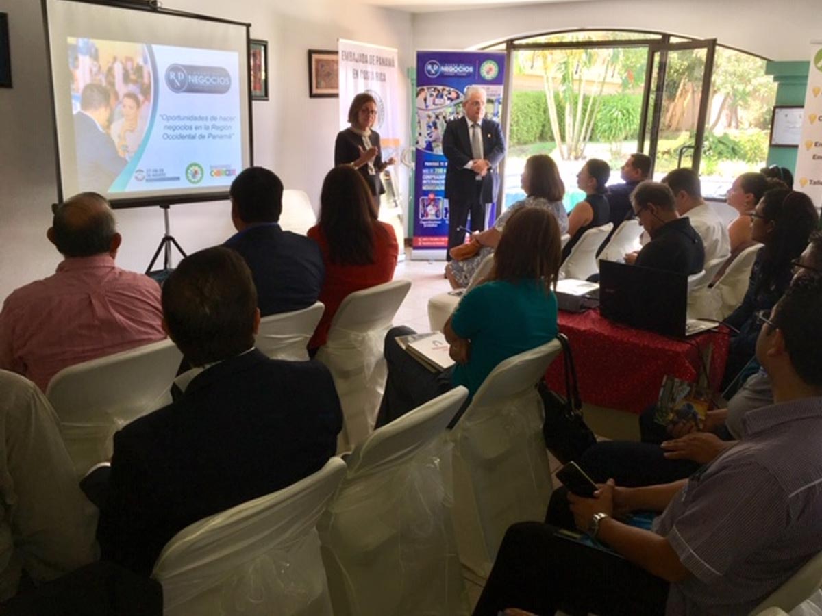 Francisco Serracín, Director de la Comisión de RDN, presentó los planes y estrategias del evento comercial.