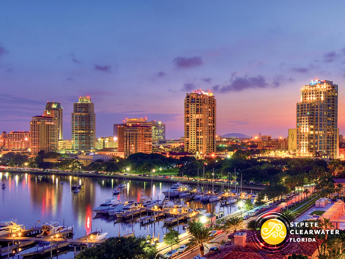 Para una noche de diversión, St. Pete y Clearwater no decepcionan, poseen una amplia de opciones para disfrutar de actividades nocturnas que se complementan con su deliciosa gastronomía. Cortesía St. Pete-Clearwater