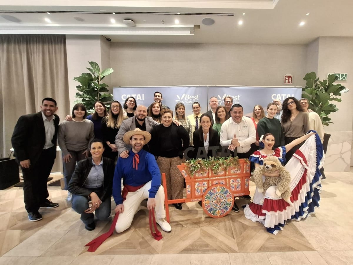 Un grupo de empresarios costarricenses se ha unido en un esfuerzo estratégico para promover el destino Costa Rica en el mercado español, llevando a cabo una gira de capacitación y promoción en distintas ciudades después de su destacada participación en FITUR 2025.