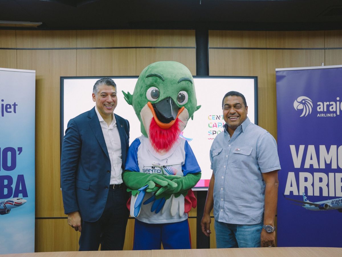 Arajet y el Comité Organizador de los Juegos Centroamericanos y del Caribe firmaron un acuerdo de colaboración mediante el cual la aerolínea dominicana se convierte en la línea aérea oficial del evento deportivo, reafirmando así su compromiso con el desarrollo del deporte, la integración regional y la promoción de la República Dominicana como hub estratégico de conectividad en las Américas.