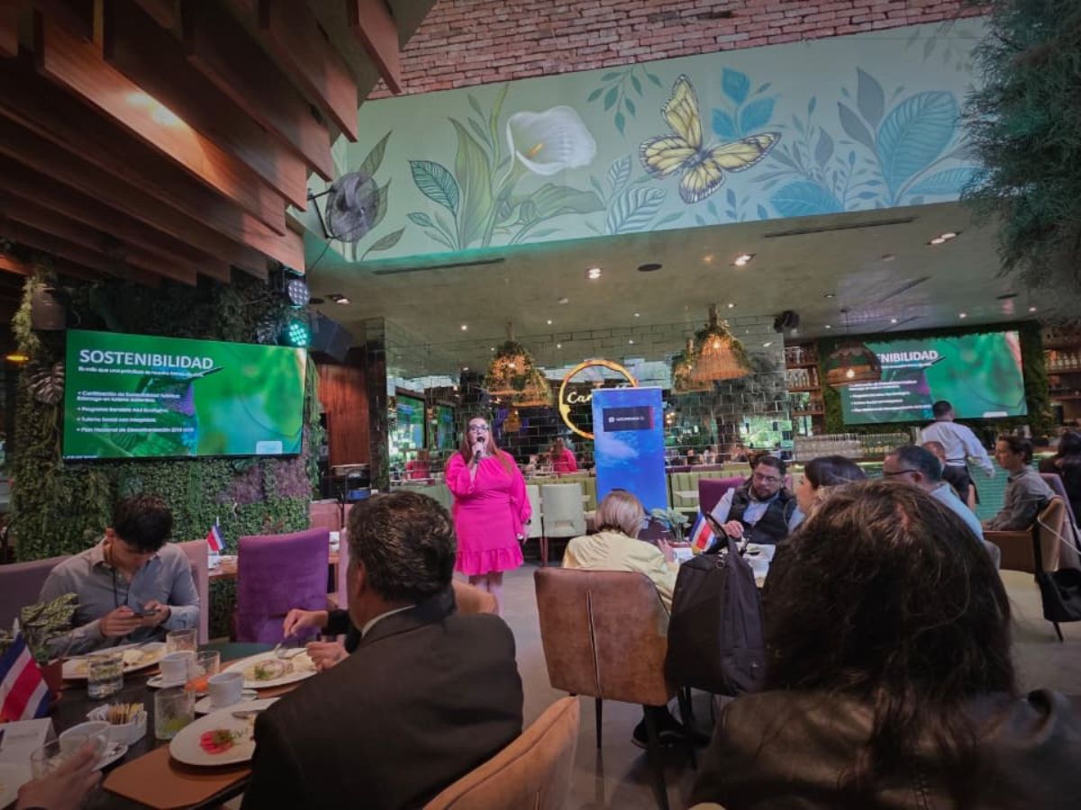 Costa Rica refuerza su estrategia de promoción turística en México para atraer a un viajero más informado y explorador, con una gira comercial que se realiza del 21 al 23 de abril de 2026 en Ciudad de México, Monterrey y Guadalajara.