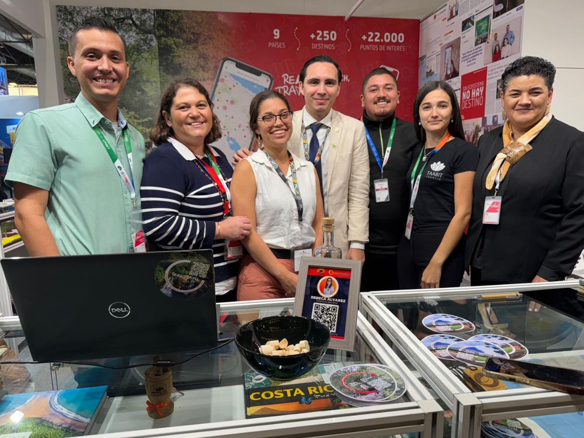 Rebeca Álvarez: Resalta el Orgullo de Representar la Cultura Costarricense en Madrid