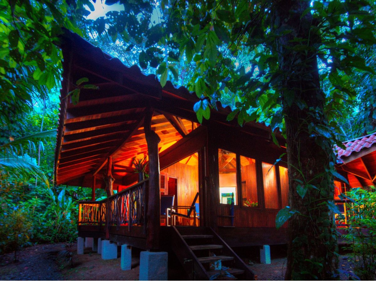 ¿Se quedó viejo el turismo en Costa Rica? CANAECO busca las mentes jóvenes que van a sacudir la industria