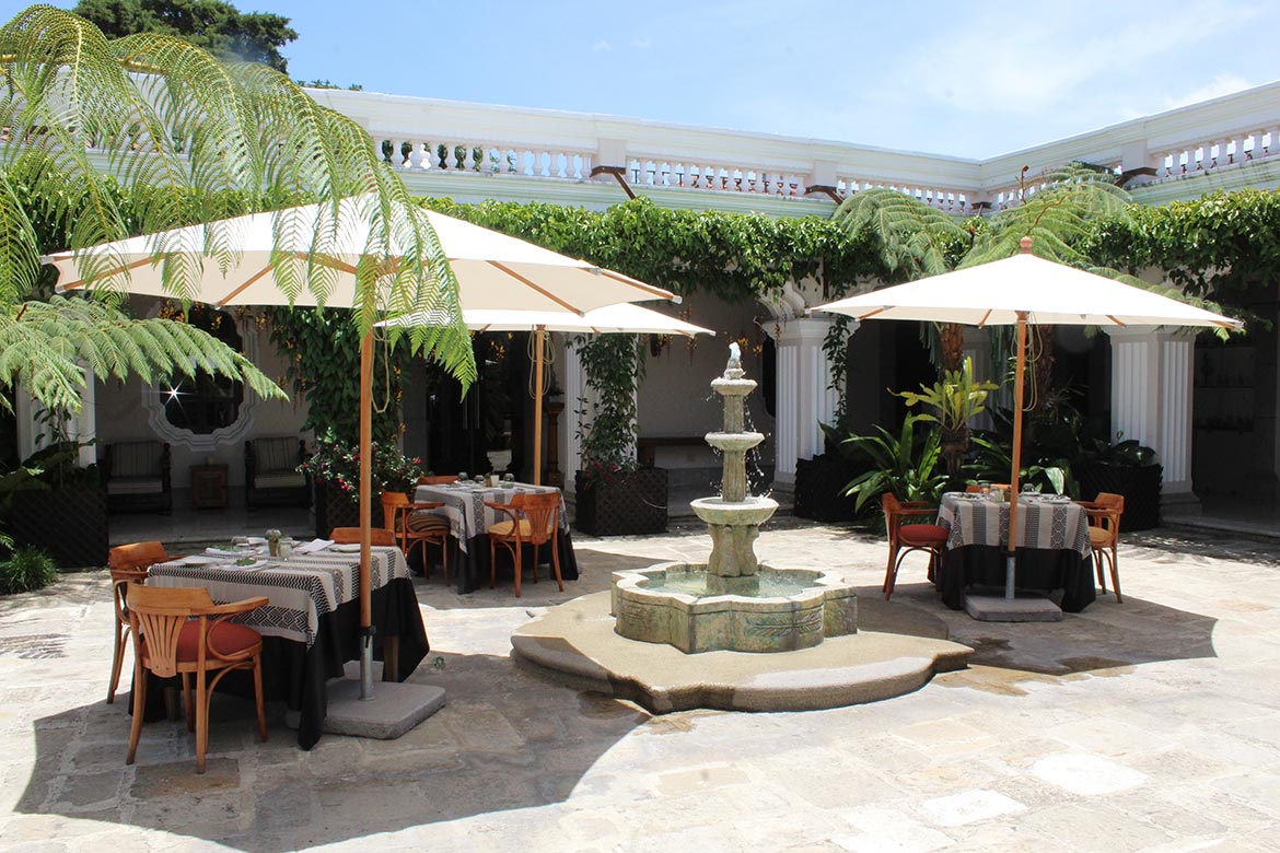 Pensativo House Hotel está ubicado en la 4 av sur No. 24, La Antigua Guatemala.